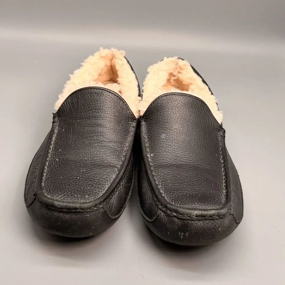 UGG Ascot Mens 11 Black Leather Wool Lined Slippers Slip-On Moccasin Winter
